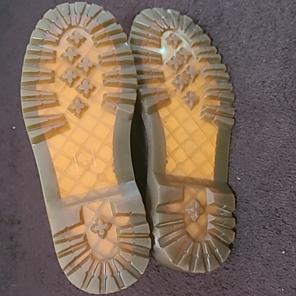 Dr. Martens - Picture 4 of 6